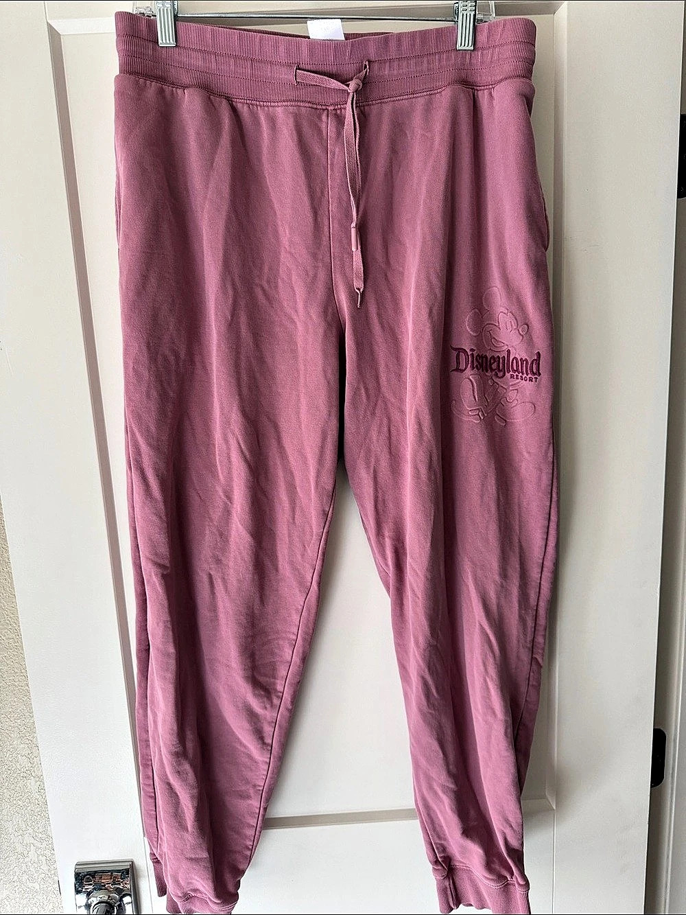 Disney Disneyland Resort Pink Jogger Sweatpants. Women’s Size Medium